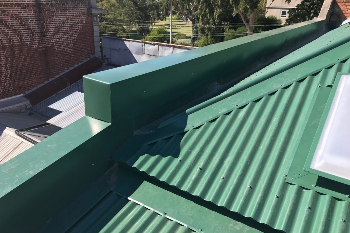leaking roof in melbourne